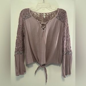 Light Purple Lacey Long Sleeve Crop Top - Size Small